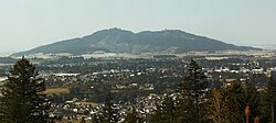 Peterson Butte from Ridgeway Butte, Lebanon, Oregon - panoramio